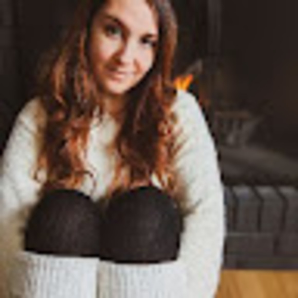 Meet your Posher, Emmanuelle - Picture 1 of 1